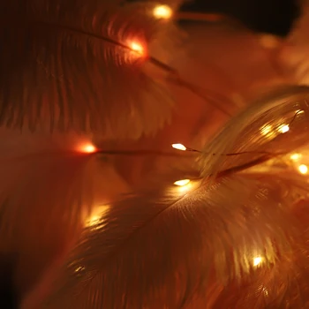 Muy Creativo LED Pluma de Avestruz lámpara de Mesa, Lámpara de la Linterna de Hierro de Control Remoto Decorativa Luz de la Noche (Pluma Blanca-Luz Cálida)